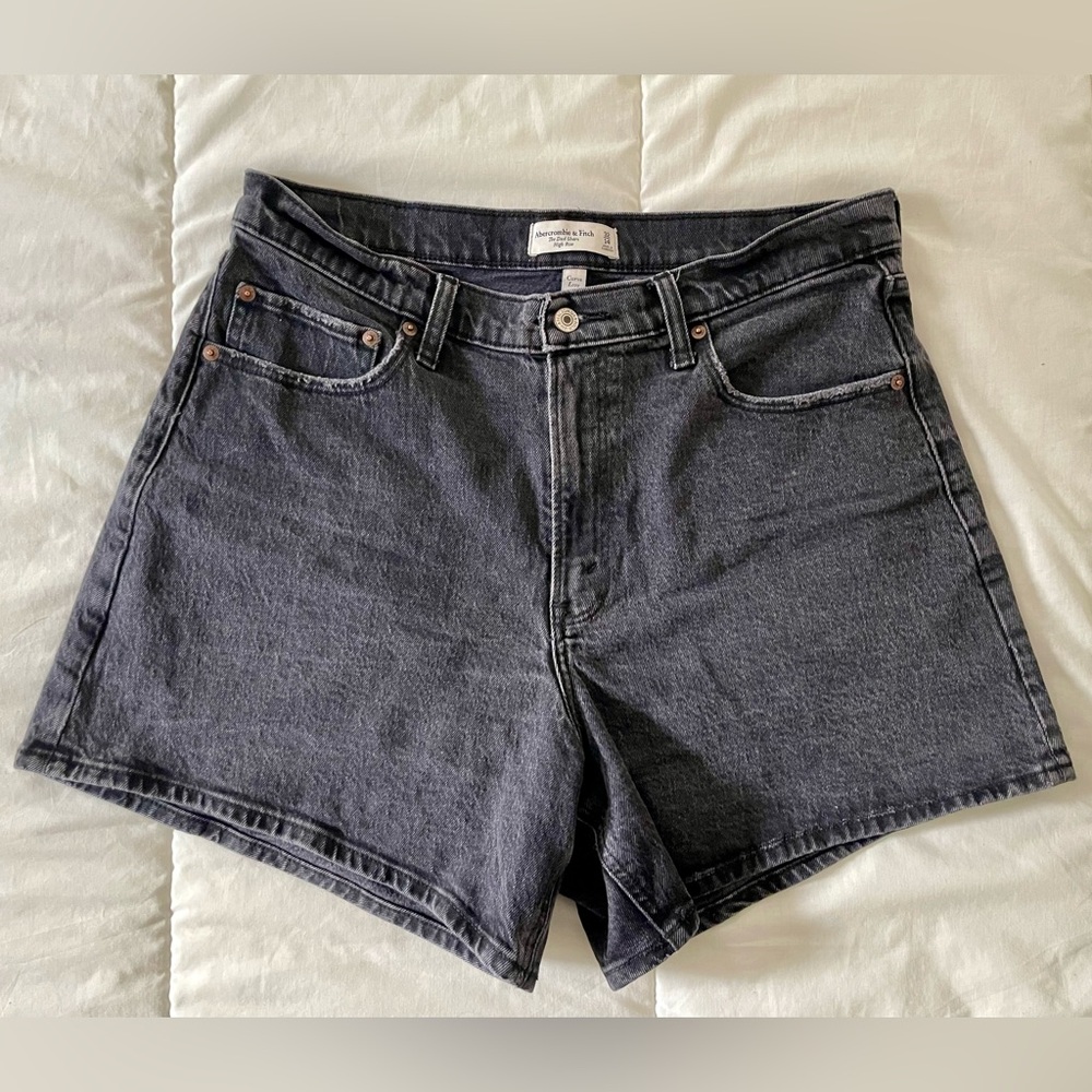 Abercrombie & Fitch | Curve Love High Rise Dad Short Black